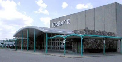 Terrace Cinema 4 - Old Photo (newer photo)